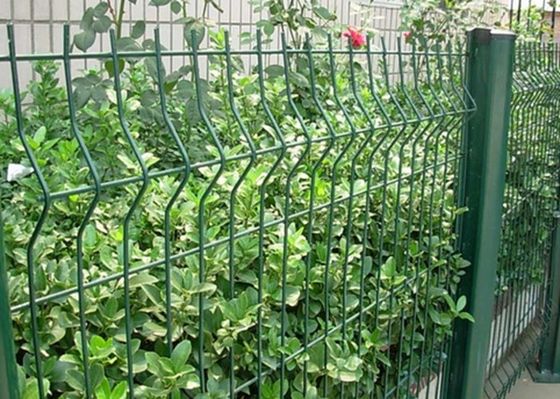 Китай Сваренное зеленым цветом украшение загородки сада провода с шириной 1.5-3.0м поставщик