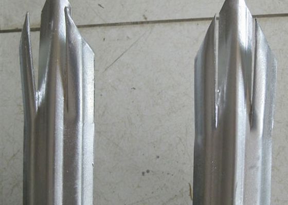 Китай Палисад металла стиля евро верхней части ограждая для аэропорта, тройной/одноточечной поставщик