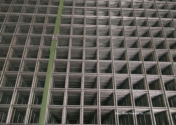 Китай сваренная 2кс2 ячеистая сеть обшивает панелями лист для конструкции, материалов низкоуглеродистой стали поставщик