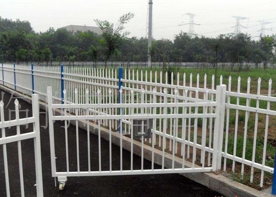 Китай Покрытый ПВК сварил загородку цинка стальную для предохранения от общины/садов поставщик